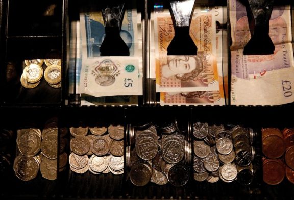 Sterling rises as UK wage growth adds to BoE inflation worries