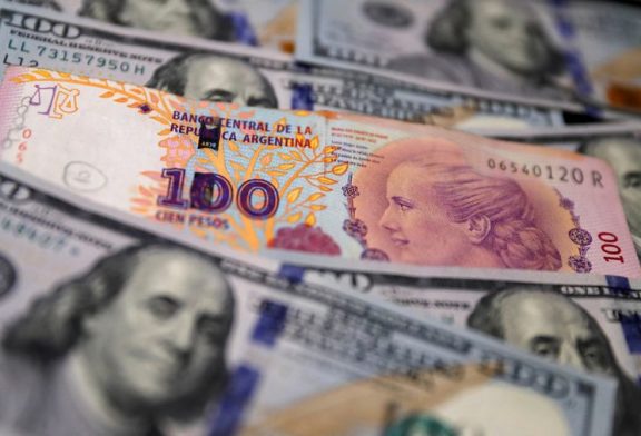 Argentine peso opens down over 50% vs dollar following devaluation