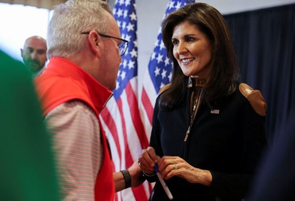 Trailing Trump in Iowa, Haley touts foreign policy but VP question remains
