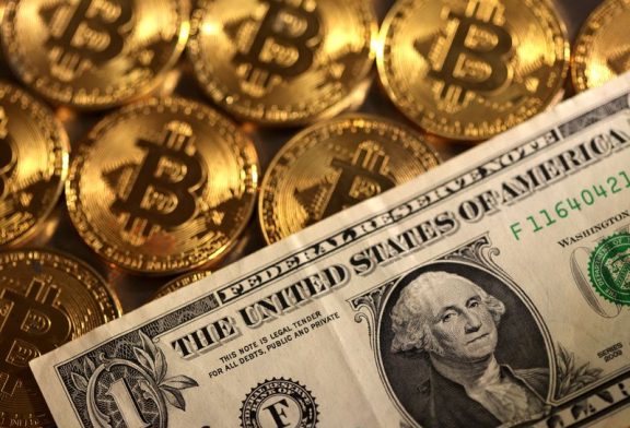 Currency market calm before Powell speech, bitcoin picks up again