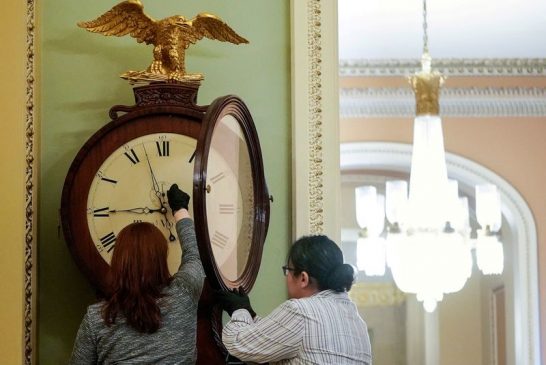 US senators make new push to make daylight saving time permanent