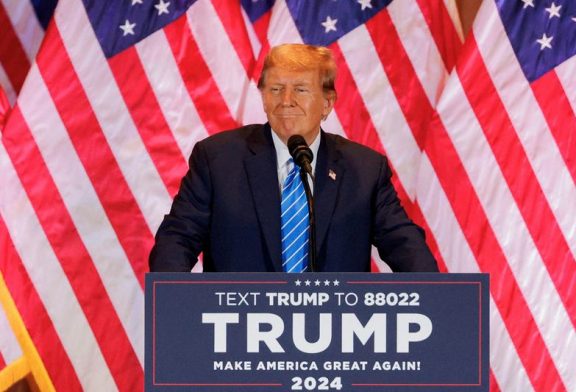 Packaging billionaires to help fund Trump campaign, FT reports