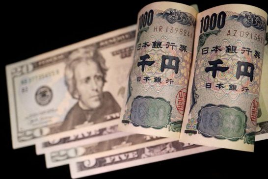 Yen falls close to intervention levels, dollar edges up before Fed