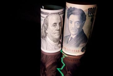 Yen stabilises after finance minister comments, dollar dips