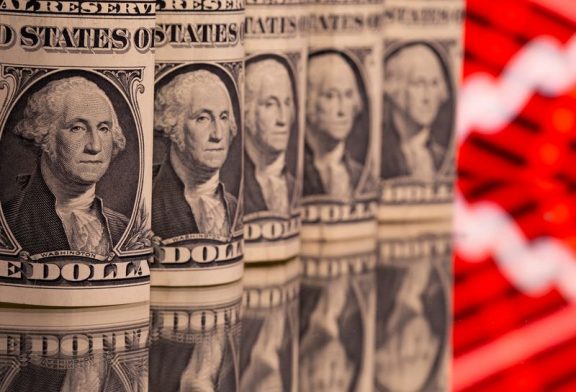 Analysis-Dollar's rally supercharged by diverging US rate outlook