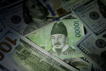 Short bets on Asian currencies mount as firm dollar dents confidence: Reuters poll