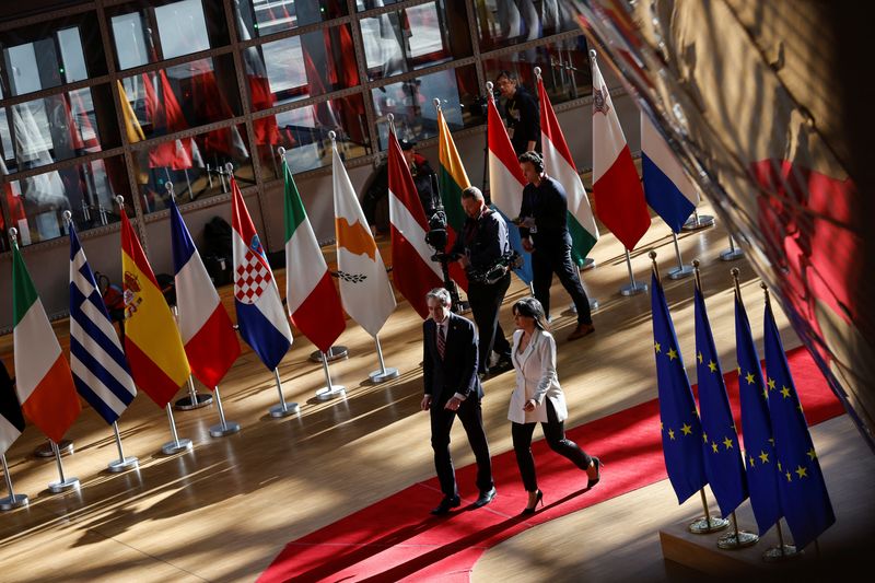 © Reuters. Ireland's Taoiseach (Prime Minister) Simon Harris attends an informal European Union leaders summit in Brussels, Belgium April 18, 2024. REUTERS/Johanna Geron