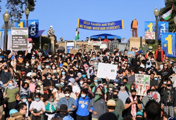 Biden faces a tough balancing act as campus protests over Gaza escalate