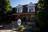 Toronto home sales fall for third month in April; prices rise
