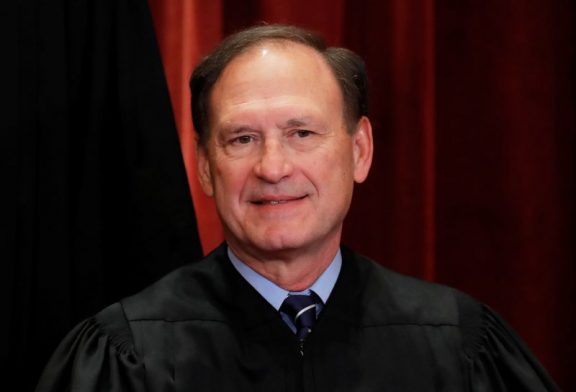 Upside-down flag at US Supreme Court Justice Alito's home prompts recusal calls