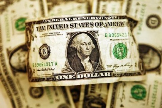 Dollar on track for hefty weekly gains ahead of payrolls