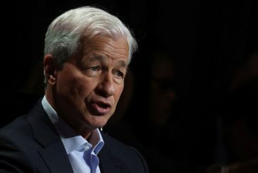 Fed should be patient on next move, JP Morgan's Dimon says