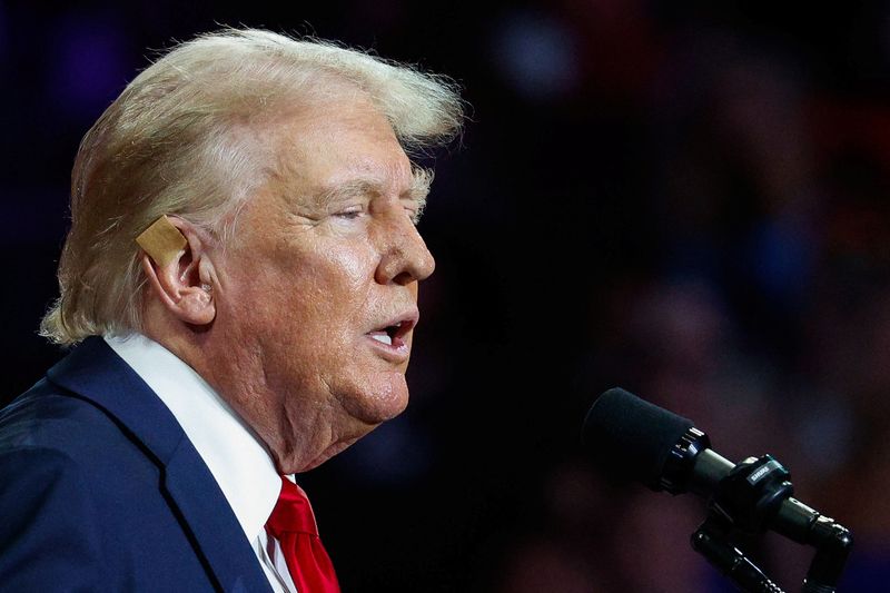 Trump talks inflation, lashes out at Harris in North Carolina rally