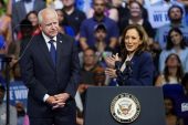 Democrats Harris, Walz test Midwest credentials at Michigan and Wisconsin rallies