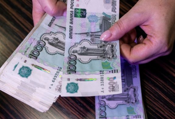 Russian rouble touches 10-month low vs dollar following Kursk attack