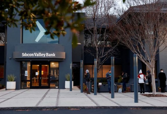 Silicon Valley Bank's Chinese partner buys out stake in joint venture