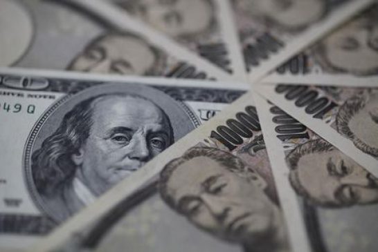 Asia FX firms as rate cut bets pressure dollar; Japanese yen lags