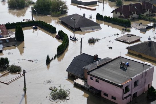 Czech parliament approves higher 2024 budget deficit after floods