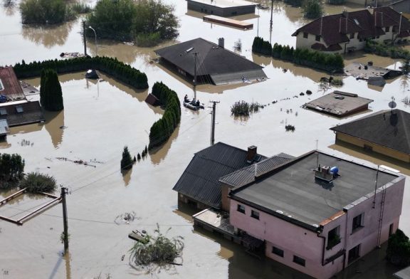 Czech parliament approves higher 2024 budget deficit after floods