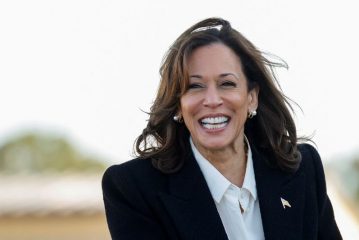 Harris could join Joe Rogan podcast in hunt for male votes, sources say