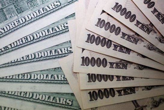 Yen under pressure as BOJ keeps rates steady