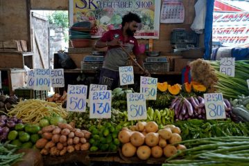 Sri Lanka's inflation rate drops to minus 0.7% in October