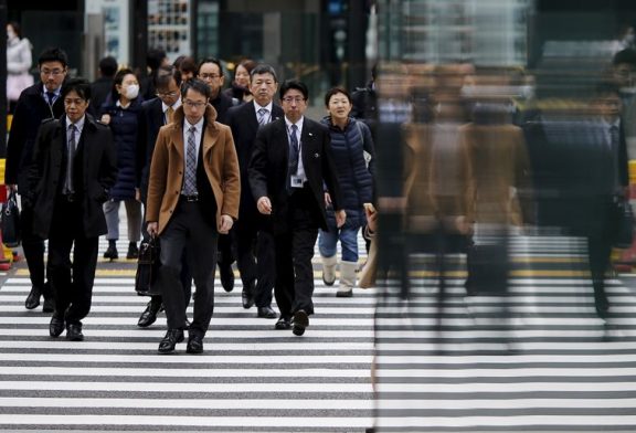 Japan considering raising income tax threshold in fresh economic stimulus