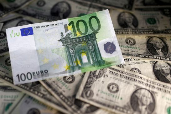 Euro to stay weak, but avoid parity to USD for now: Reuters poll